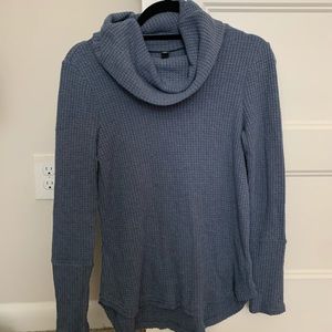 Design Lab Blue Waffle Loose Turtleneck